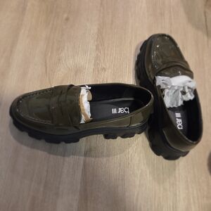 Bar III Women's Olive Slip-On Loafers